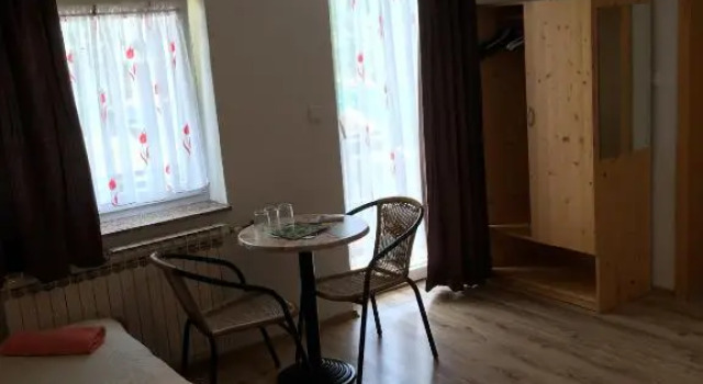 Номер Standard House Krizmanić
