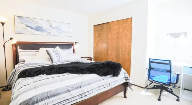Spacious 3 BR 2B House Sunnyvale Park, Забронировать Вилла Коттеджи Саннивейл, Коттедж