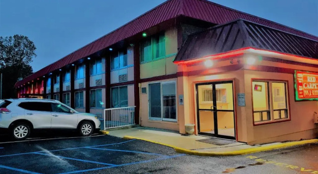 Двухместный номер Standard Red Carpet Inn & Suites Lima -Listing Partner