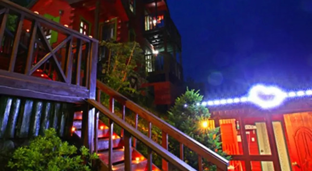 Jeongseon Camp Star Pension, Rezerwuj Hotel Hotele w Gangwon-Do z parkingiem, Parking
