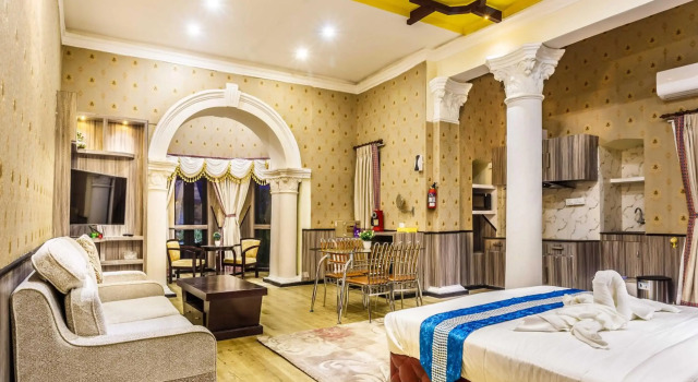 Royal Empire Boutique Hotel