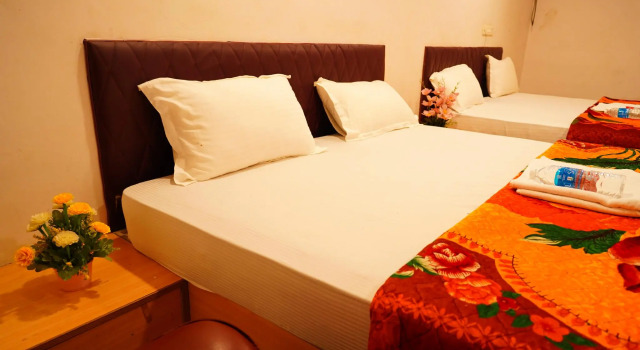 Sri Gokulam Guest House