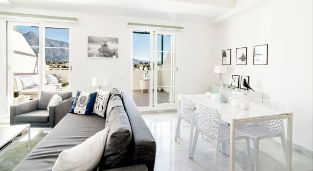 SAD-Spacious 2 bedroom duplex P.Banus, Забронировать Отель Отели Марбелья с парковкой, рядом с Casino Marbella, Парковка
