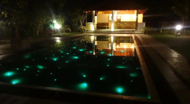 Refresh Cabana Gardens