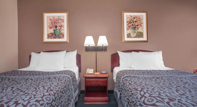 Номер Deluxe Days Inn by Wyndham Dublin GA