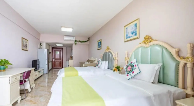 Wanyi Boutique Waifiden Apartment (Beijing Road Pedestrian Street Haizhu Square Metro Station)