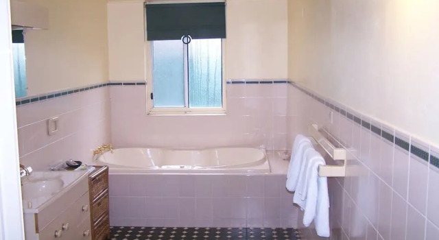 Двухместный номер Standard с балконом Econo Lodge Griffith Motor Inn