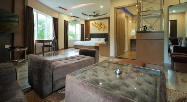 Club Nirvana Boutique Resort Pure-Veg, Prenota Resort Hotel resort a Guwahati, Resort