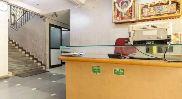 SPOT ON 47477 Hotel Maurya Paradise Inn, Book Hotel Yeshwantpur 