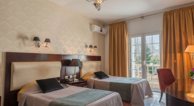 Двухместный номер Standard Krikonis Hotel