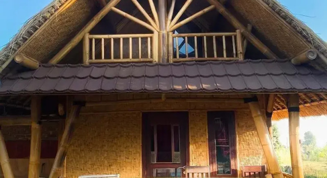 Bale Gantar, Book Bed and Breakfast Hoteller i Sajang med parkering, Parkering