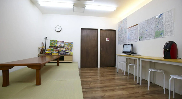 Bonfire Hostel Osaka, Забронировать Хостел Сакаи Осака, рядом с Нагаи