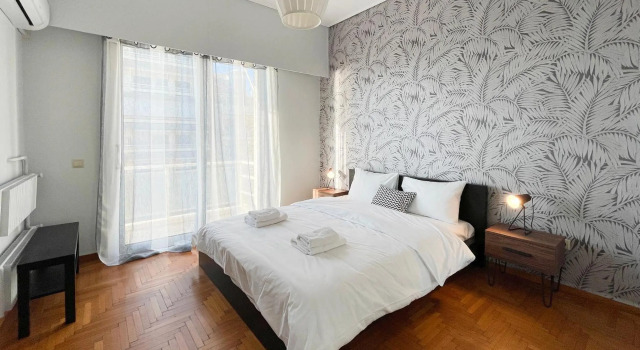Eolou Sea View 60sqm apt in Paleo Faliro