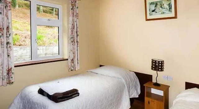 Коттедж Rossbeigh Beach Cottage No 6