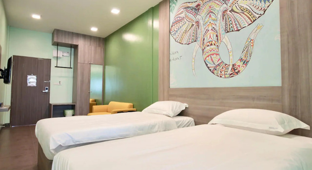 R 17 Living Hotel