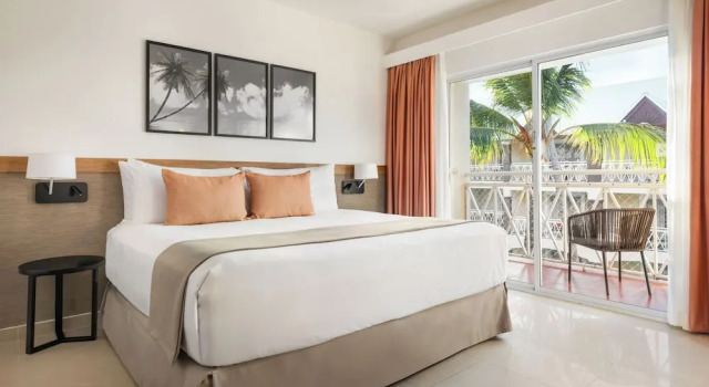 Sun Club Junior Suite with Tropical view Sunscape Coco Punta Cana Hotel - All Inclusive