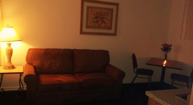 Hempstead Country Inn & Suites, 预订 酒店 亨普斯特德 得克萨斯州