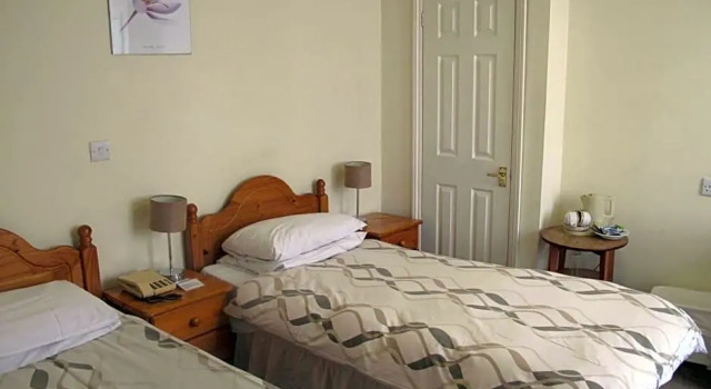 Номер Standard ML Lodge