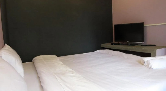 Brydes Beach Resort, Забронировать Курортный отель Банхатчао-Самран Пхетчабури