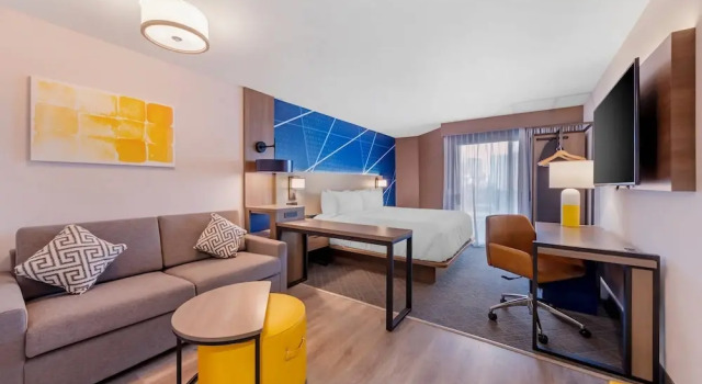 Двухместный номер Standard с балконом Comfort Inn & Suites Irvine Spectrum
