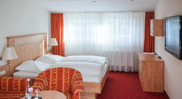 Полулюкс Hotel Waldeck mit Restaurant "FlorianS"