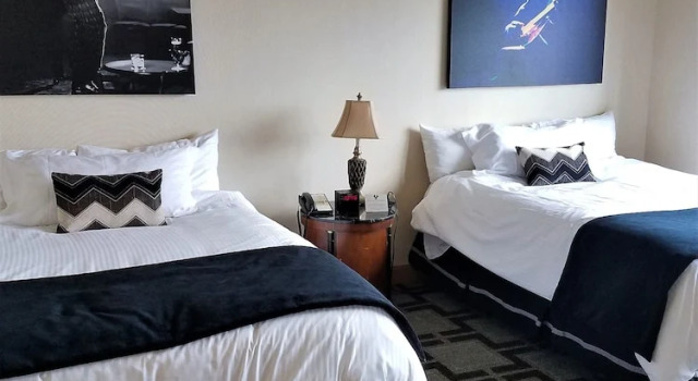 Четырёхместный номер Deluxe The Buckingham Hotel