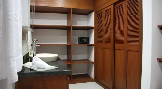 El Mirador Suites, Prenota Hotel Hotel a Managua con parcheggio, Parcheggio