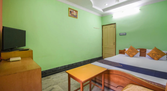 SPOT ON 64296 Hotel Rajamahal, Prenota Hotel Bankura West Bengal