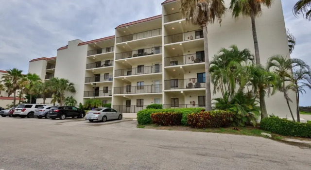 Beachfront Chadham by the Sea With Riverviews Quiet Car-free Beach Location Ch419, Prenota Hotel New Smyrna Beach 