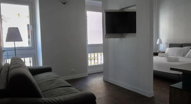Luxury Suite Piazza Di Spagna, Забронировать Отель Спанья Рим, рядом с Посольство США в Риме
