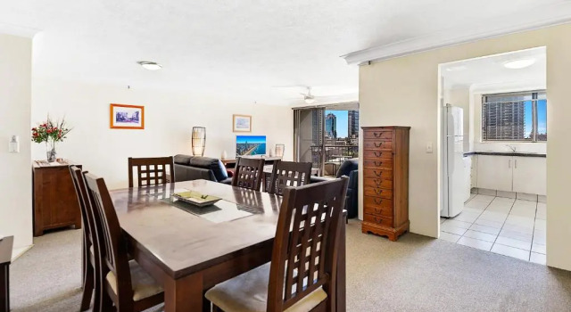 Апартаменты с 2 комнатами с видом на сад Surfers Century Oceanside Apartments