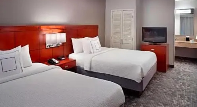 Четырёхместный люкс c 1 комнатой Sonesta Select Atlanta Airport North