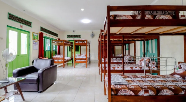 Кровать в общем номере Bahagia Sederhana Homestay