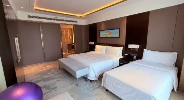 Семейный люкс The QUBE Hotel Jingzhou