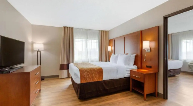 Семейный люкс Comfort Inn & Suites Milford