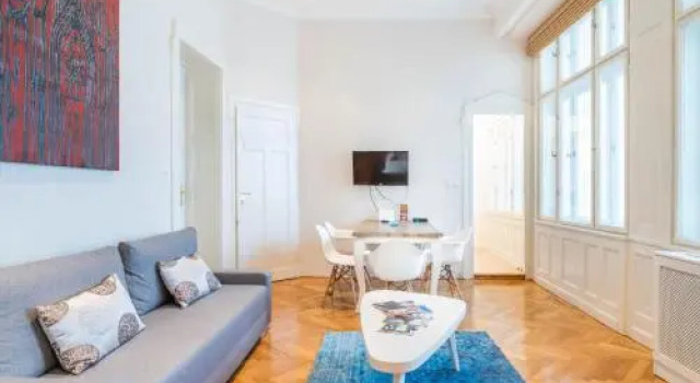 New Design Apartment - Váci utca 11, Забронировать Апартаменты/квартира Отели Будапешта с завтраком, рядом с Базар Королевского сада, Завтраки