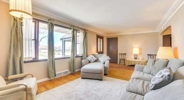 1 MI to Marina: Alpena Lake View Home!, Reserva ahora Casa o chalet Alpena Míchigan
