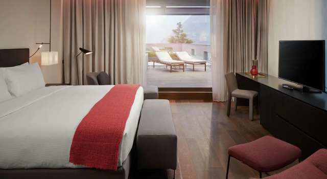 Люкс Rooftop Presidential Hilton Lake Como