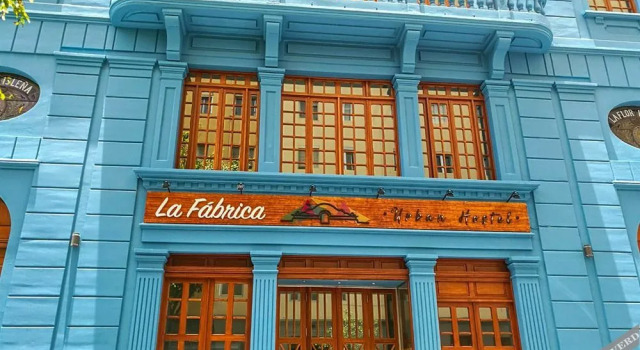 La Fabrica Urban Hostel