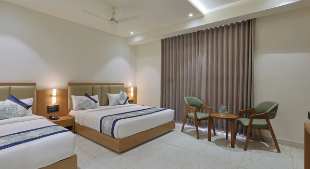 Трёхместный номер Executive Hotel Sunshine Inn, Somnath