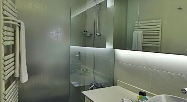 Полулюкс Classic Three ONine Urban House