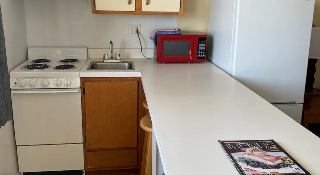 Четырёхместный номер Standard Ocean Cove Motel