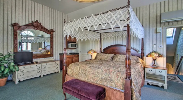 Nestlenook Victorian Condo ~6 Mi to Attitash!