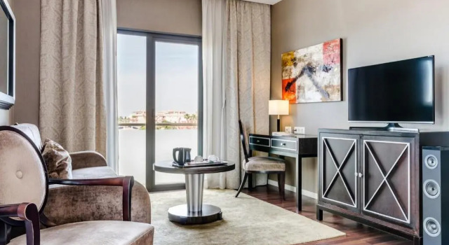 Полулюкс Hotel 525