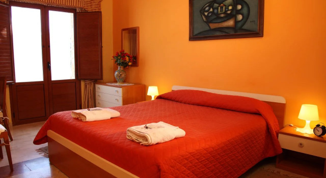 B&B Villa Casablanca, Book Bed and Breakfast Hotels in Pergusa with a Pool, Swimming Pool