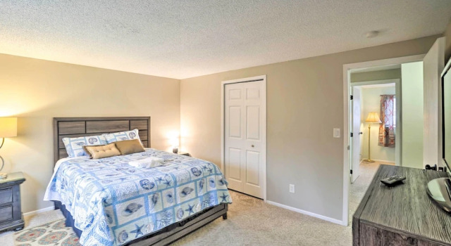Charming Columbus Home ~ 7 Mi to Ohio State!, Book Feriehus Villaer i Columbus, Villa