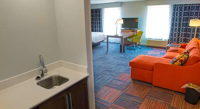 Двухместный люкс Hampton Inn & Suites Bay City