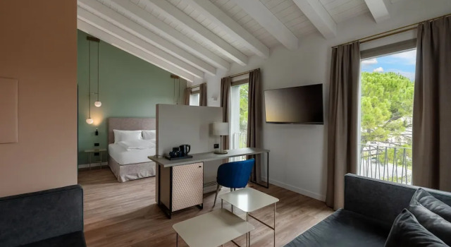 Полулюкс HT Hotel Trieste