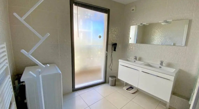 GROOMI Le Sublime- Vue, climatisation et parking !
