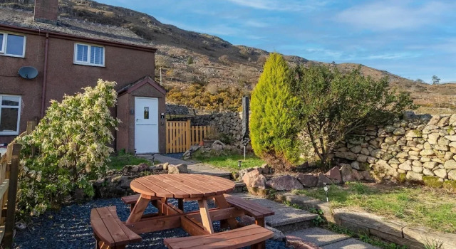 Host Stay Dalegarth Cottage, Varaa Lomakoti Mökit kohteessa Merseyside, Mökki